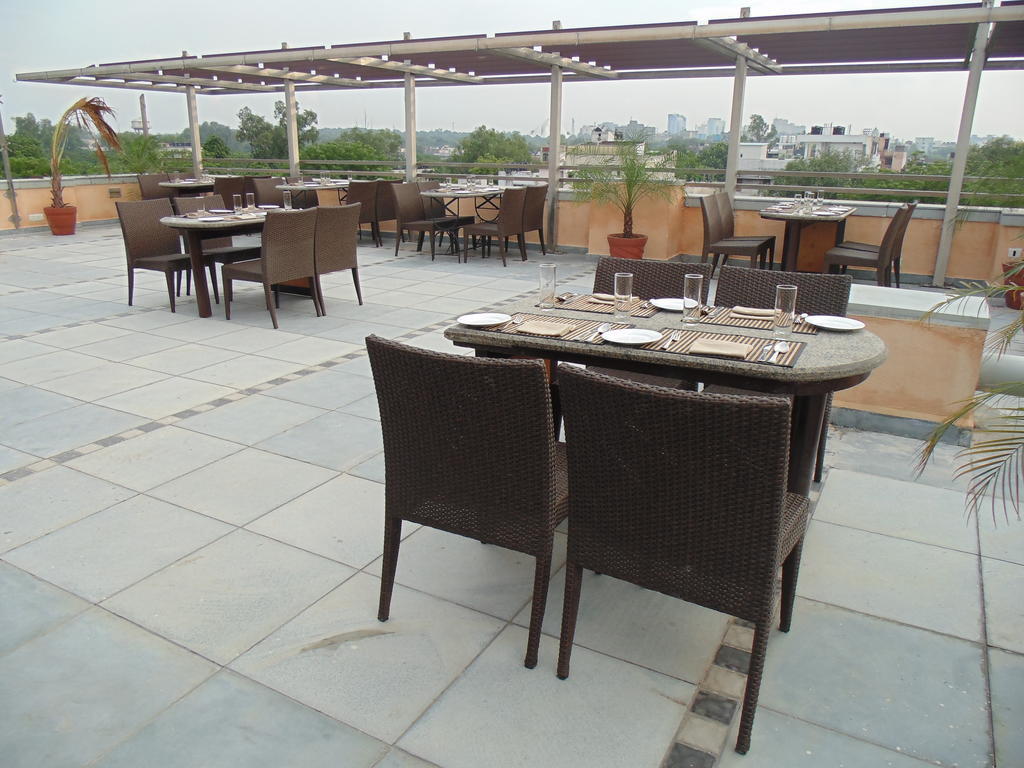Rosemallow Hotel Ню Делхи Екстериор снимка